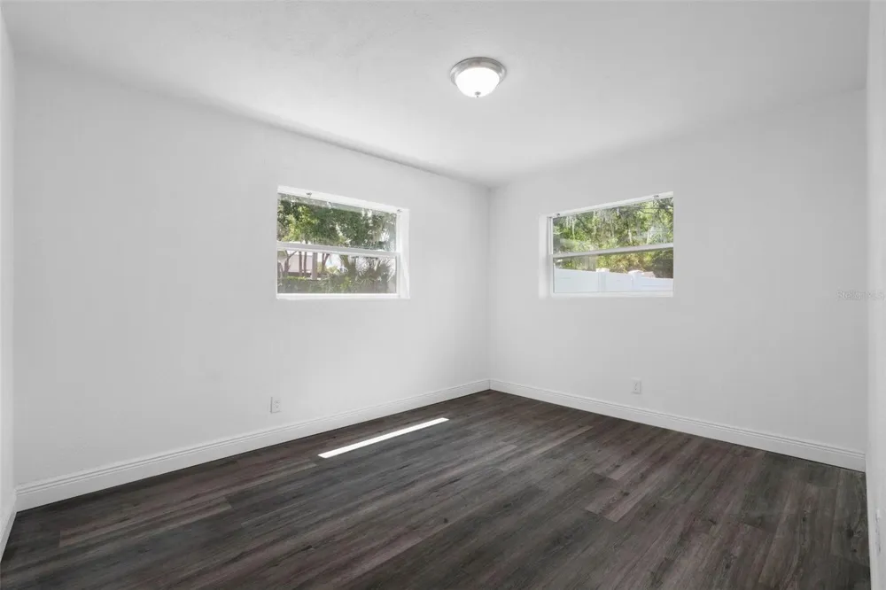 1409 COLLEGE PARK LANE Tampa, FL 33612