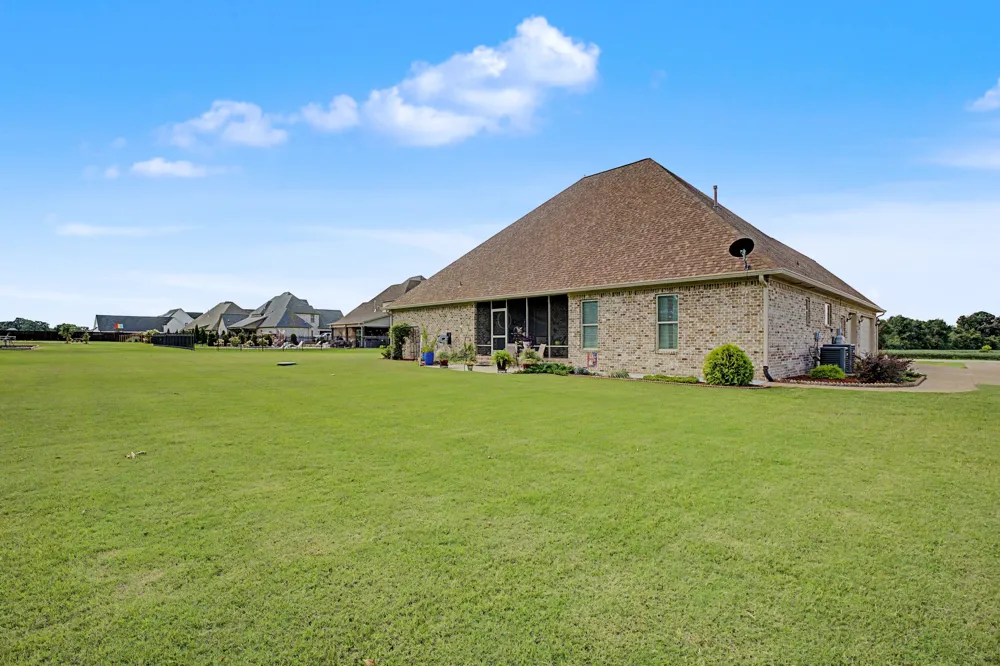 22 Hale Farm Rd Humboldt, TN 38343