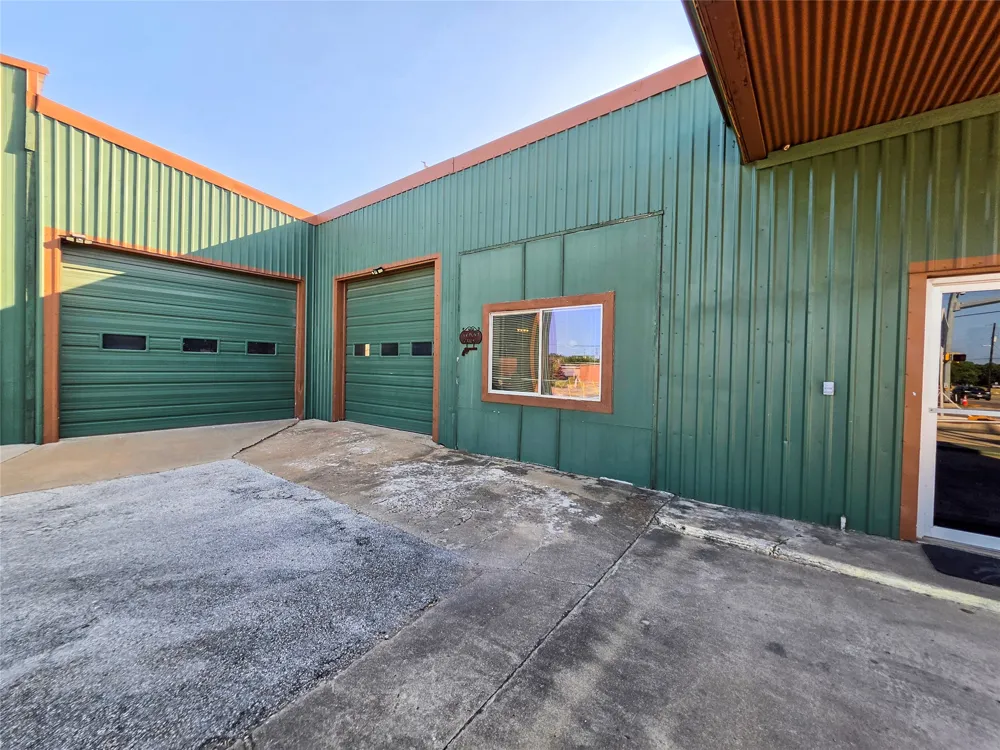 1100 Main Street Liberty Hill, TX 78642