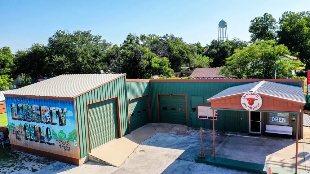 1100 Main Street Liberty Hill, TX 78642