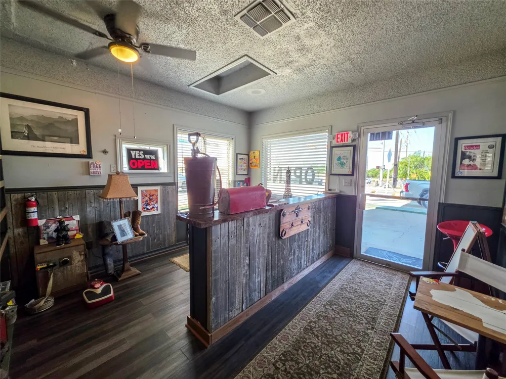 1100 Main Street Liberty Hill, TX 78642