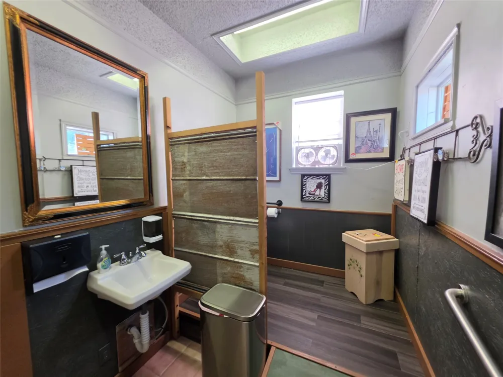 1100 Main Street Liberty Hill, TX 78642