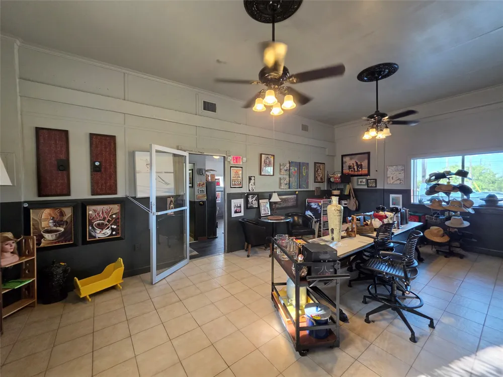 1100 Main Street Liberty Hill, TX 78642