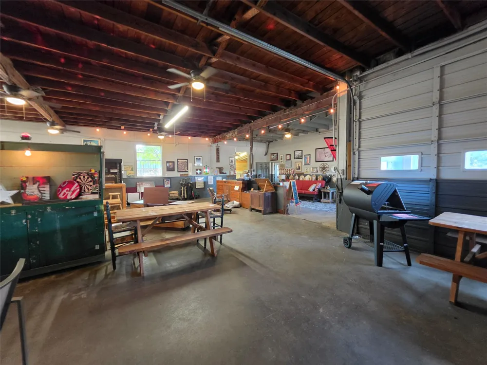 1100 Main Street Liberty Hill, TX 78642