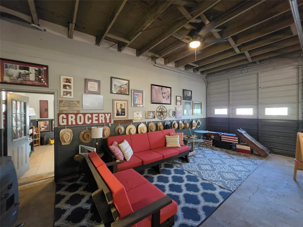 1100 Main Street Liberty Hill, TX 78642