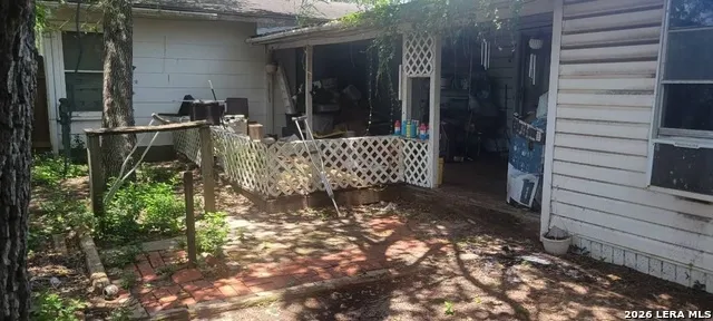 1711 S Tyler Beeville, TX 78102