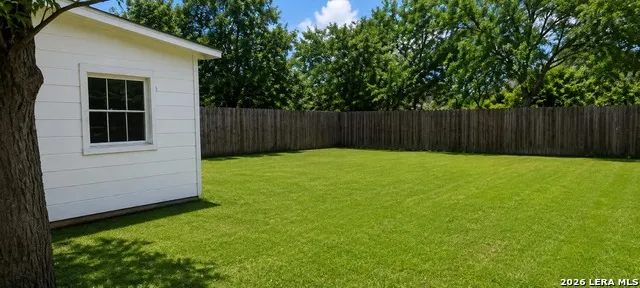 1711 S Tyler Beeville, TX 78102