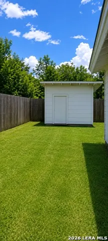 1711 S Tyler Beeville, TX 78102