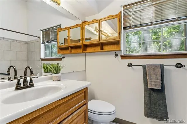 1924 Newland Court Lakewood, CO 80214