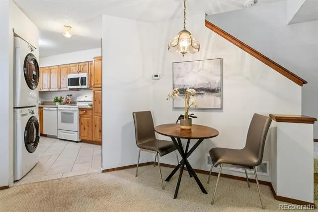 1924 Newland Court Lakewood, CO 80214