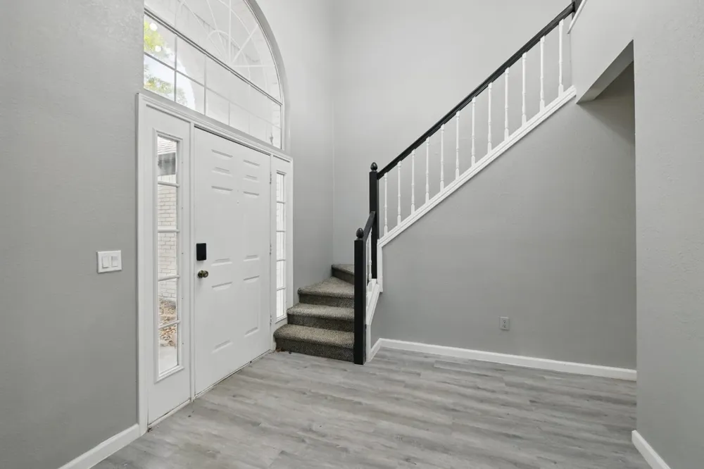 6833 Lyndale Drive Watauga, TX 76148