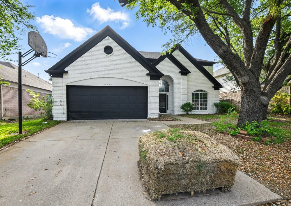 6833 Lyndale Drive Watauga, TX 76148