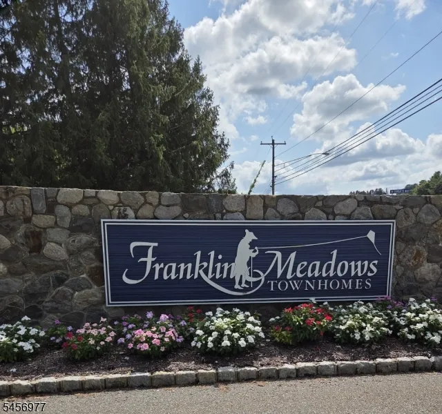 34 Ben Franklin Dr Franklin, NJ 07416