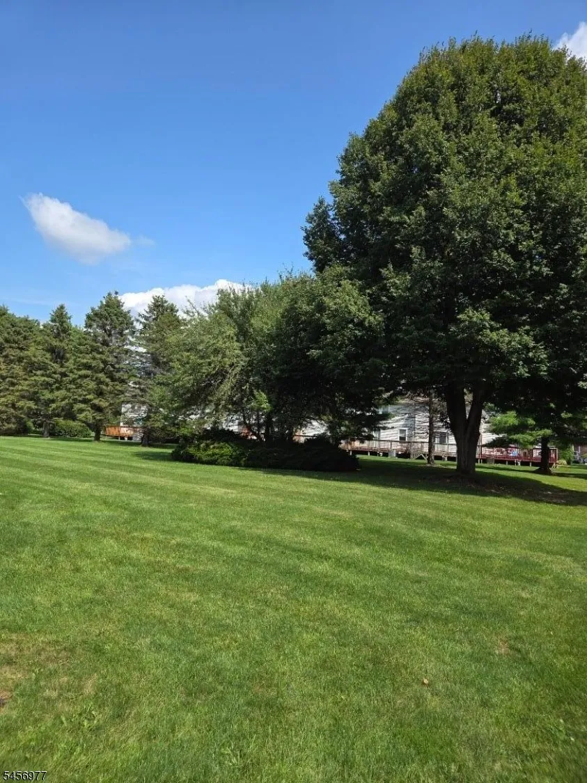 34 Ben Franklin Dr Franklin, NJ 07416