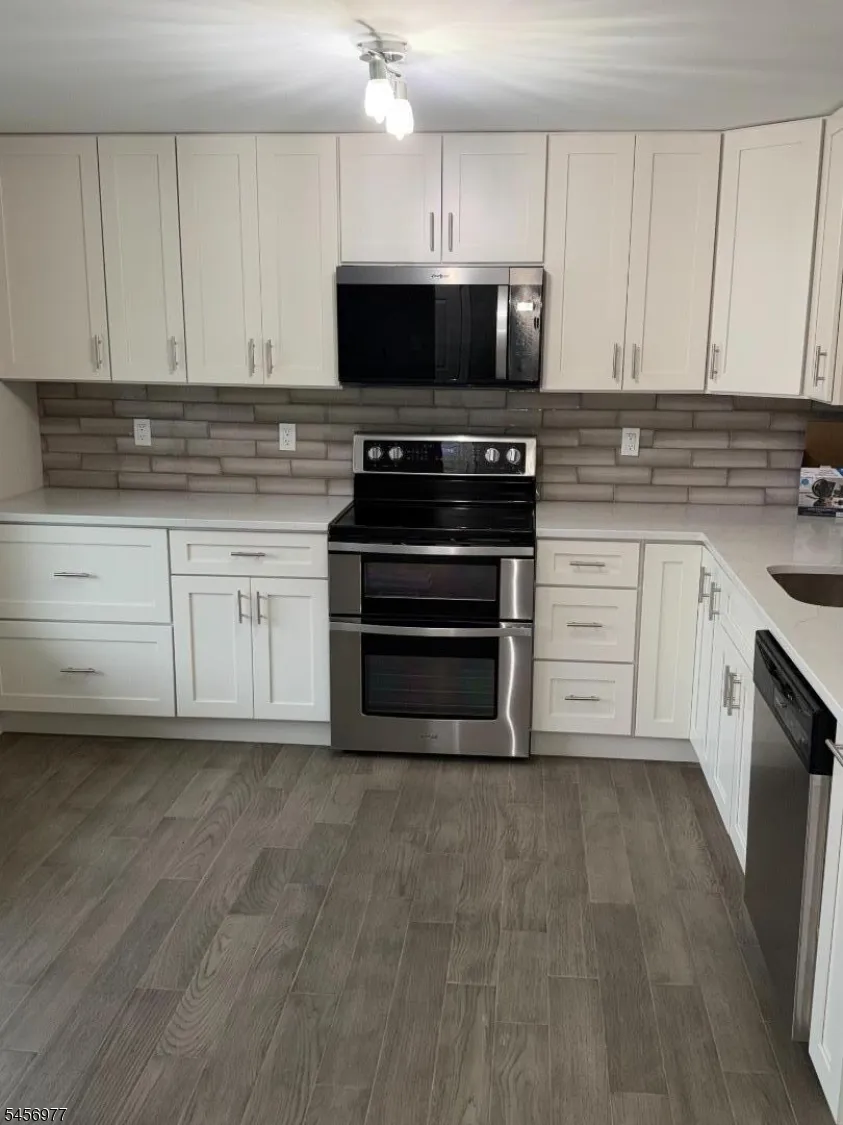 34 Ben Franklin Dr Franklin, NJ 07416