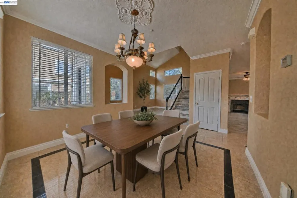 6472 Owl Way Livermore, CA 94551
