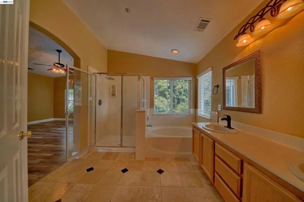 6472 Owl Way Livermore, CA 94551