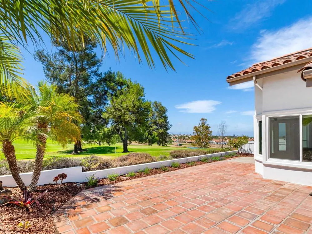 4957 Alicante Way Oceanside, CA 92056