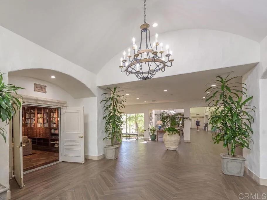 4957 Alicante Way Oceanside, CA 92056