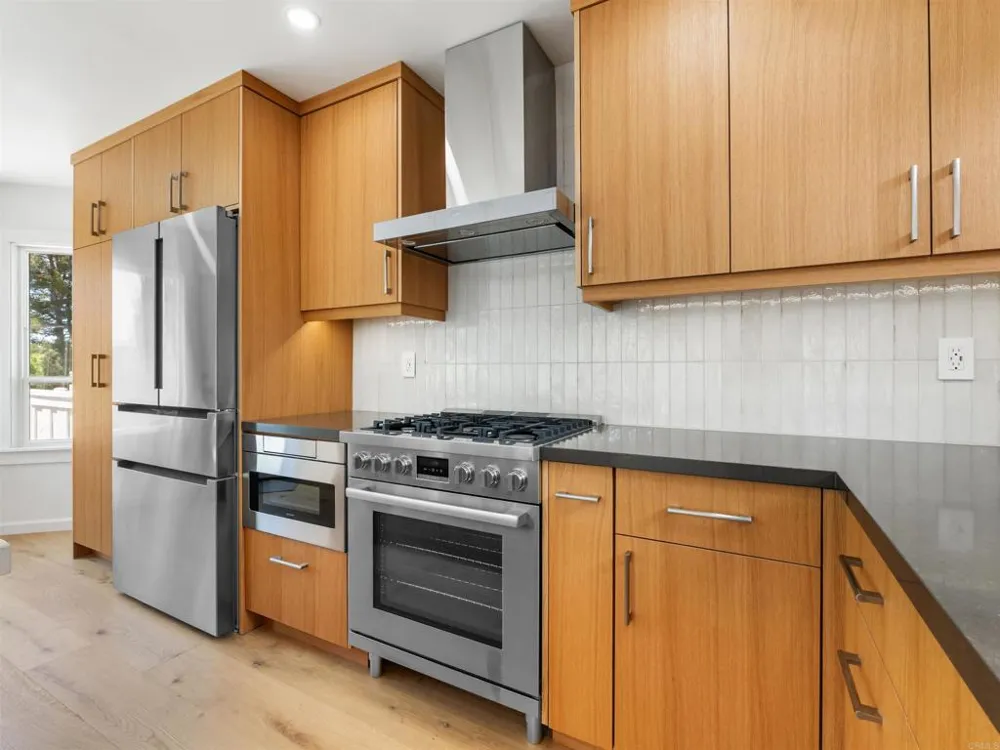 4957 Alicante Way Oceanside, CA 92056