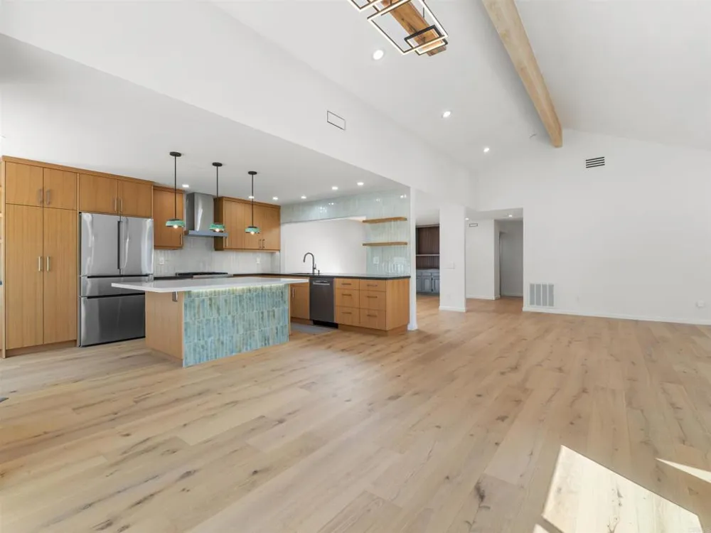 4957 Alicante Way Oceanside, CA 92056