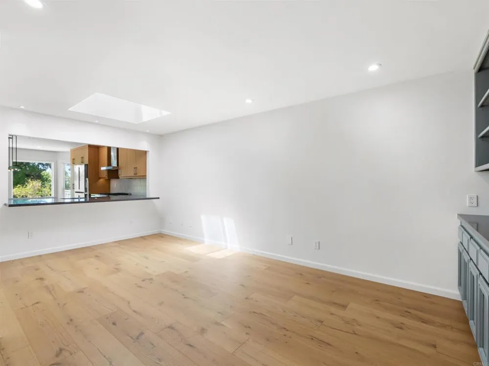 4957 Alicante Way Oceanside, CA 92056
