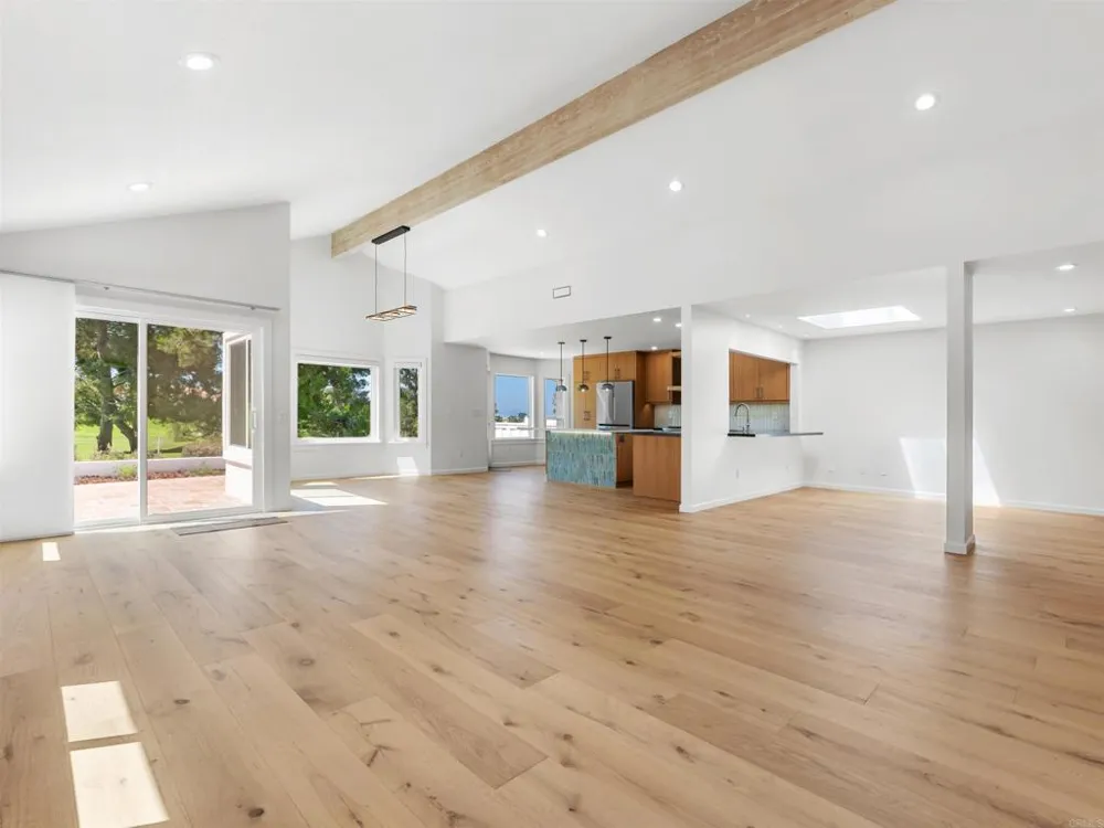 4957 Alicante Way Oceanside, CA 92056