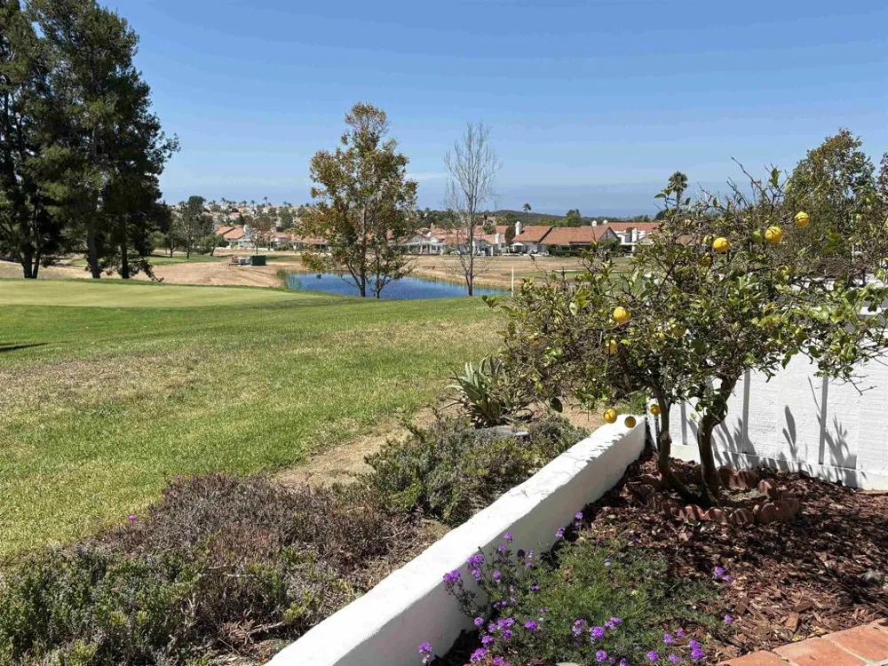 4957 Alicante Way Oceanside, CA 92056