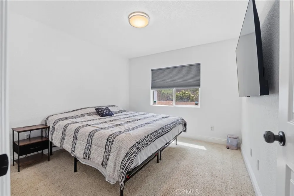 1638 E Miki Way Lancaster, CA 93535