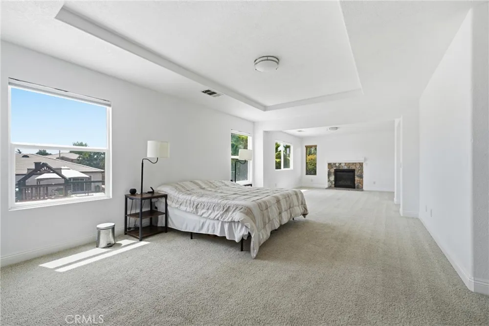1638 E Miki Way Lancaster, CA 93535