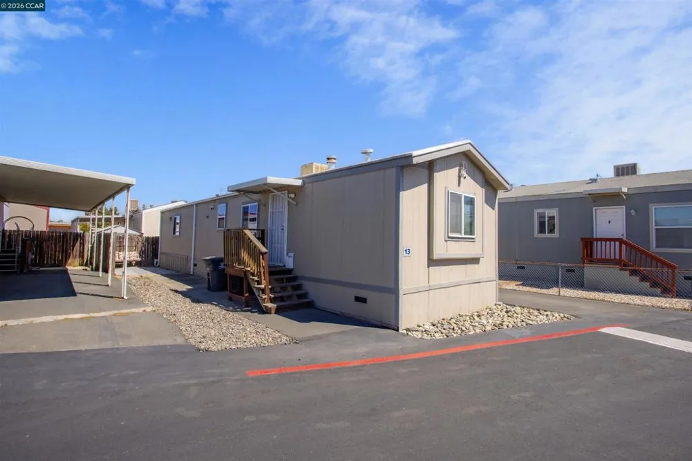 13 Deck Dr Suisun City, CA 94585
