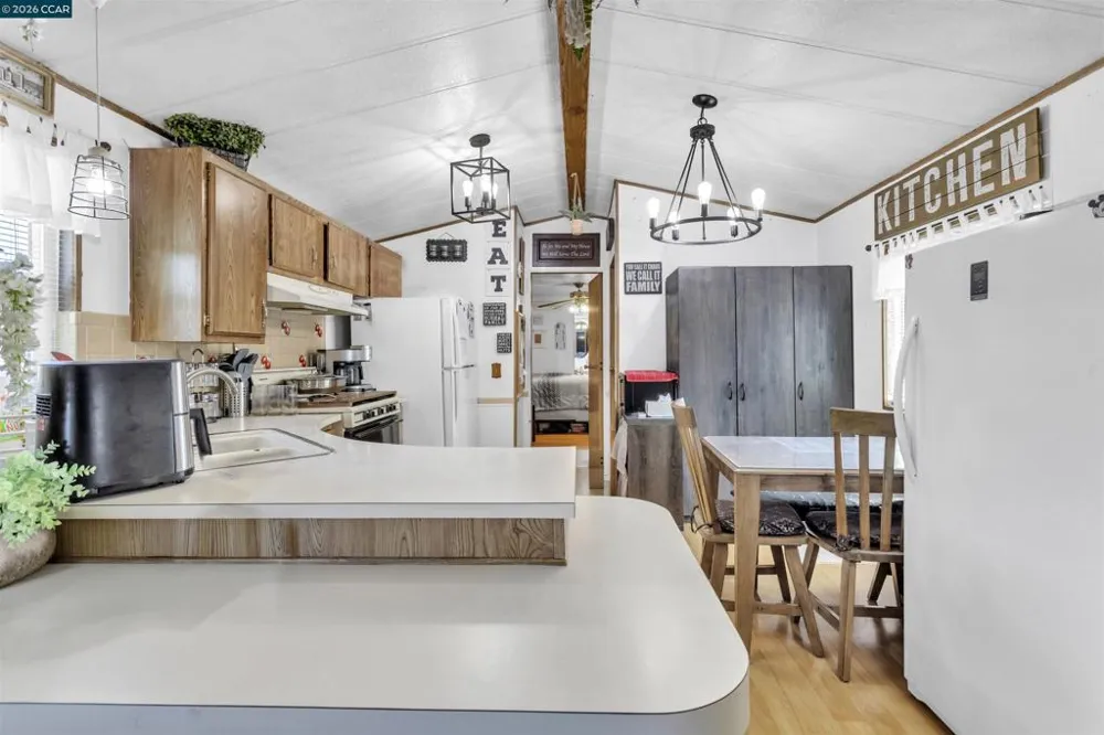 13 Deck Dr Suisun City, CA 94585