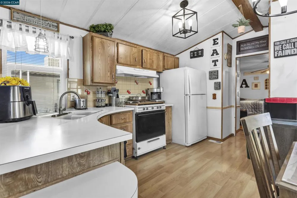 13 Deck Dr Suisun City, CA 94585