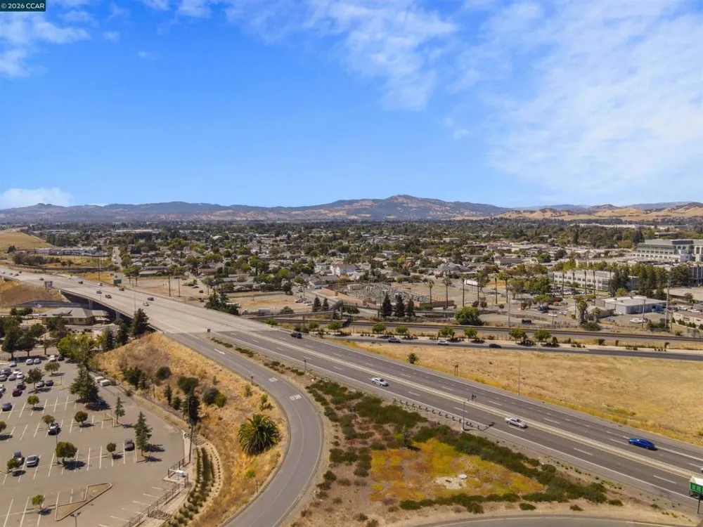 13 Deck Dr Suisun City, CA 94585