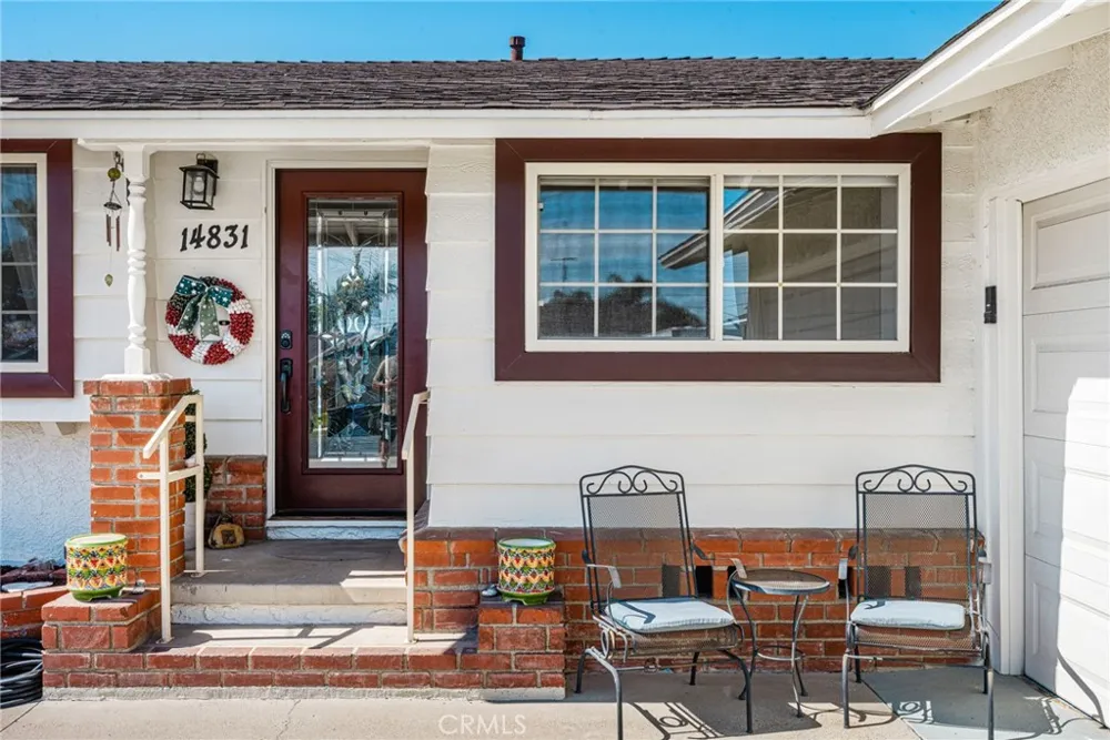 14831 Barnwall La Mirada, CA 90638