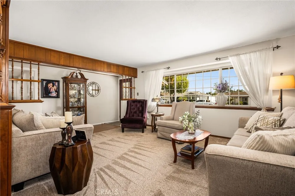 14831 Barnwall La Mirada, CA 90638
