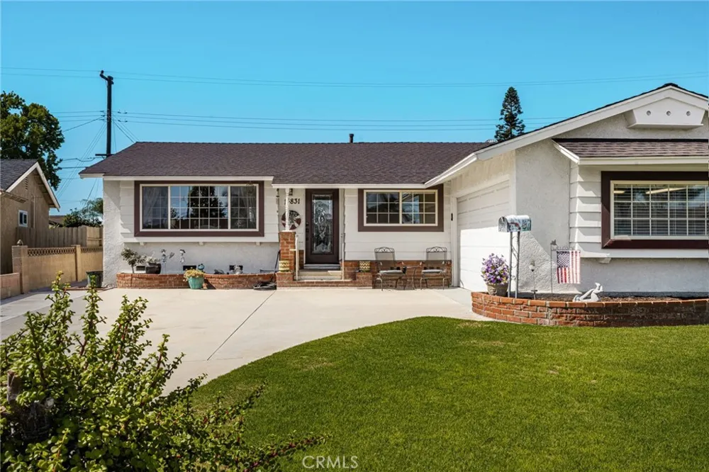 14831 Barnwall La Mirada, CA 90638