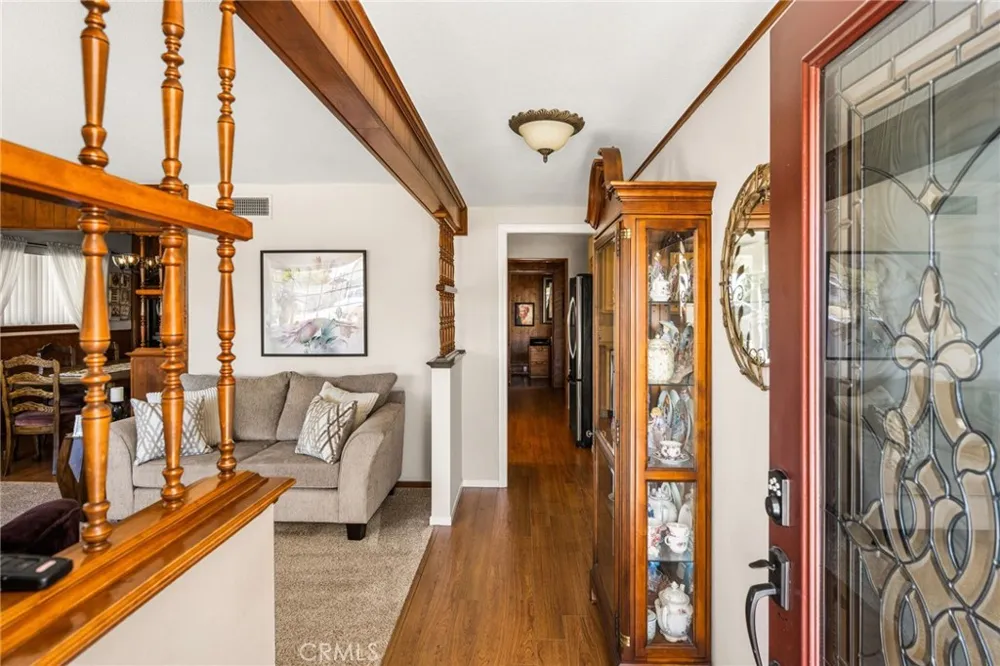 14831 Barnwall La Mirada, CA 90638