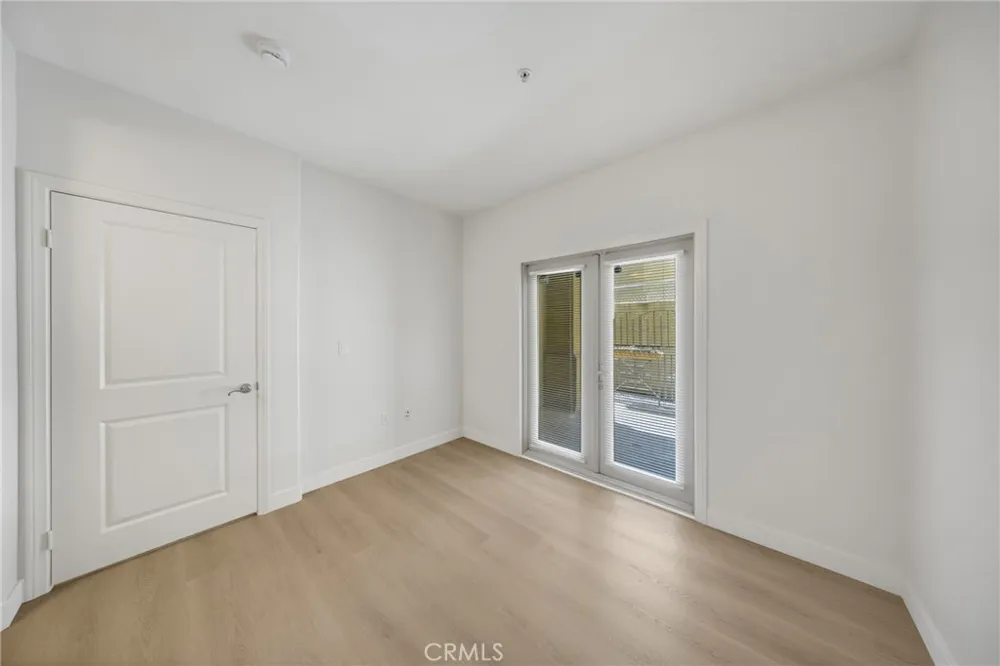 128 Oak Knoll #111 Pasadena, CA 91101