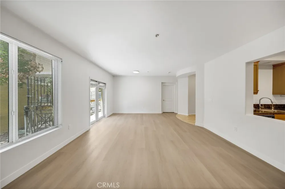 128 Oak Knoll #111 Pasadena, CA 91101