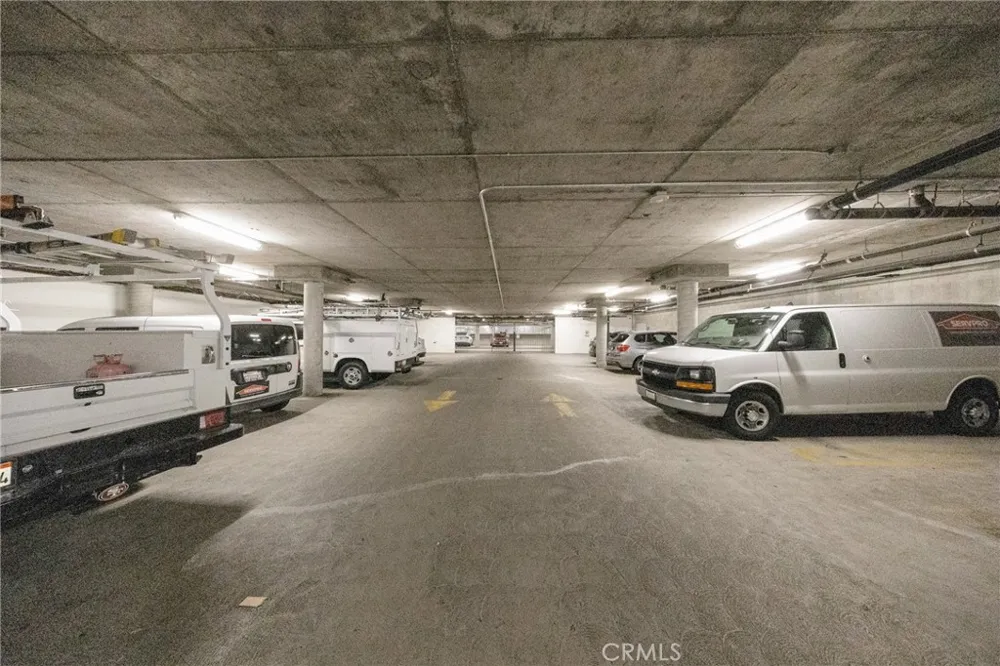 128 Oak Knoll #111 Pasadena, CA 91101