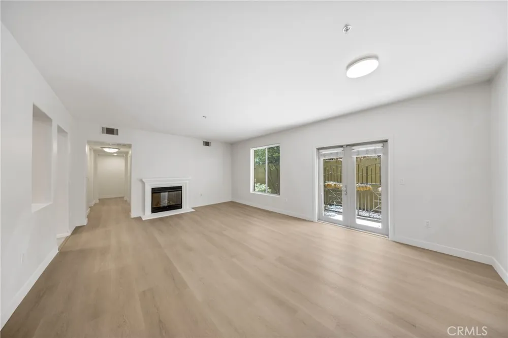 128 Oak Knoll #111 Pasadena, CA 91101