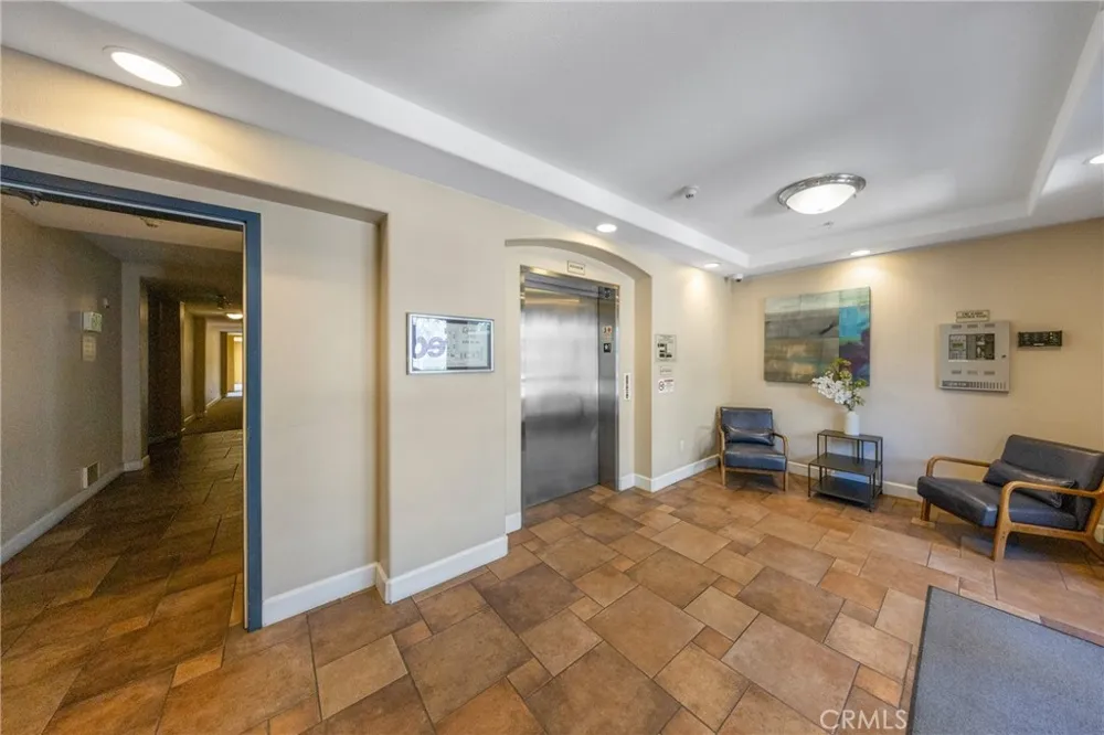 128 Oak Knoll #111 Pasadena, CA 91101