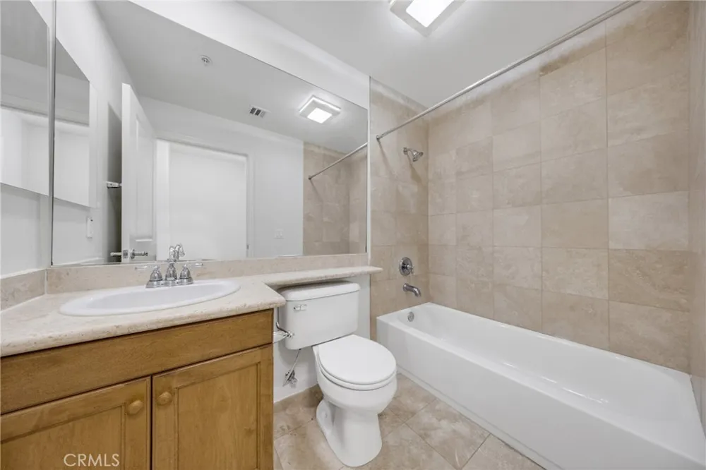 128 Oak Knoll #111 Pasadena, CA 91101
