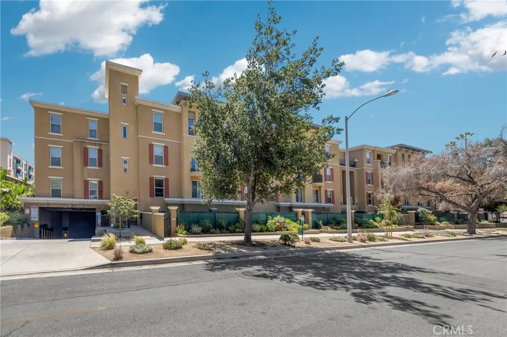 128 Oak Knoll #111 Pasadena, CA 91101