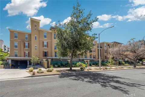 128 Oak Knoll #111
