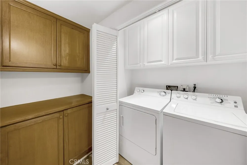 128 Oak Knoll #111 Pasadena, CA 91101