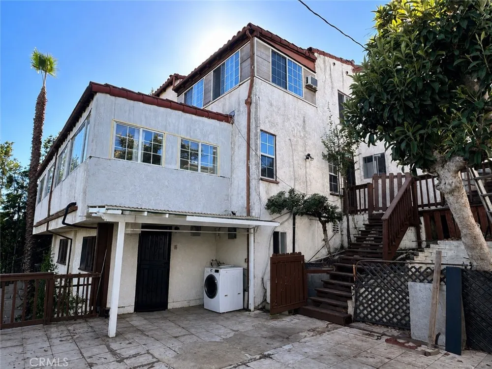 142 Stockbridge Alhambra, CA 91801