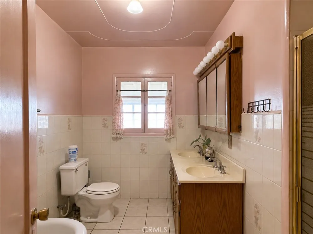 142 Stockbridge Alhambra, CA 91801