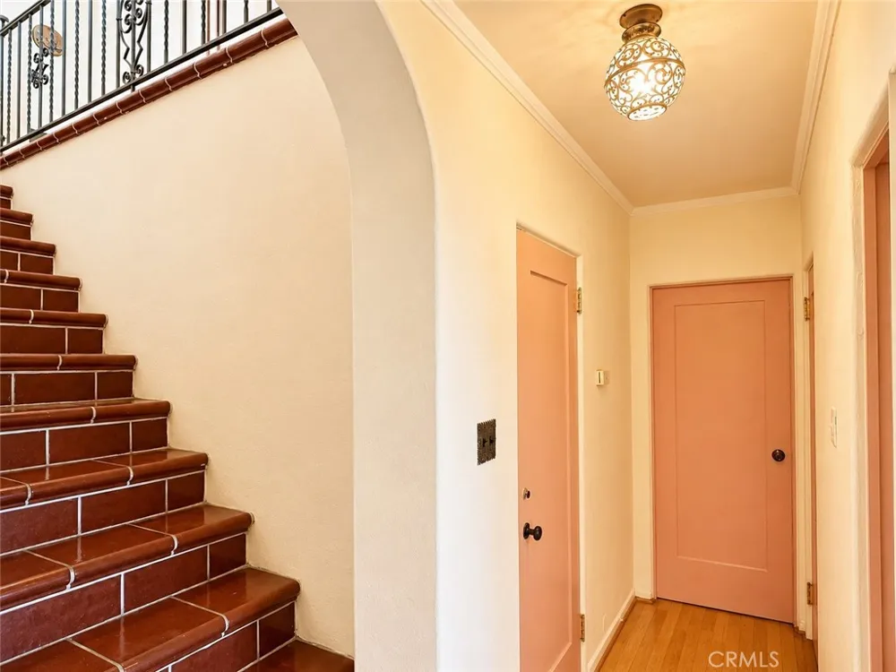 142 Stockbridge Alhambra, CA 91801